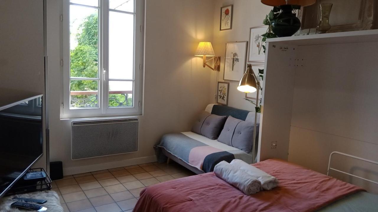 Paris Authentic House Small, Bright And Calm Studio Εξωτερικό φωτογραφία